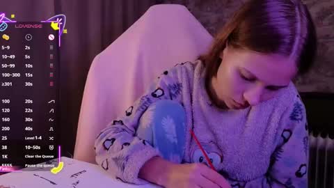 Snapshot of small_emma0 chatting on 11.12.25 Emma online show from 11.12.25