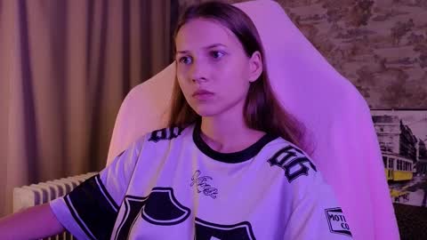 Snapshot of small_emma0 chatting on 02.25.26 Emma online show from 02.25.26