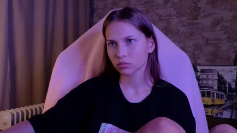 Snapshot of small_emma0 chatting on 03.13.26 Emma online show from 03.13.26