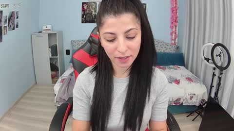 small_horny_girl online show from 10.21.25