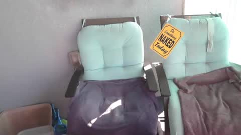 Snapshot of smallpenisbigtongue chatting on 11.19.25 Daddy online show from 11.19.25