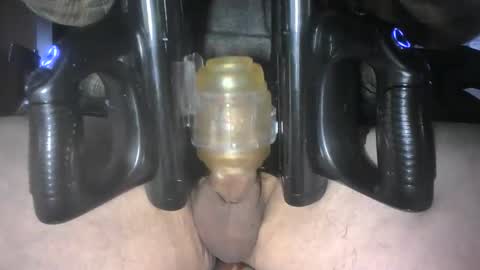 Snapshot of smallpenismwm chatting on 02.22.26 pussyfree4eva online show from 02.22.26