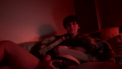 Snapshot of smalltshbigtits chatting on 11.25.25 smalltshbigtits online show from 11.25.25