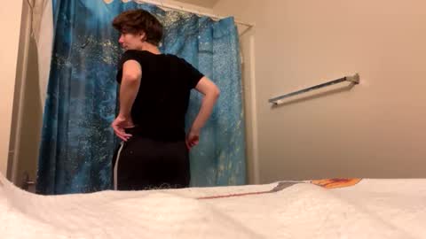 Snapshot of smalltshbigtits chatting on 01.06.26 smalltshbigtits online show from 01.06.26