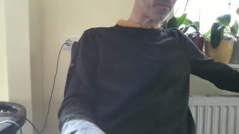 Snapshot of smart_sex69 chatting on 10.20.25 smart_sex69 online show from 10.20.25