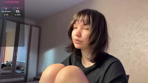 Snapshot of smartcoolgirl chatting on 11.17.25 Jess online show from 11.17.25