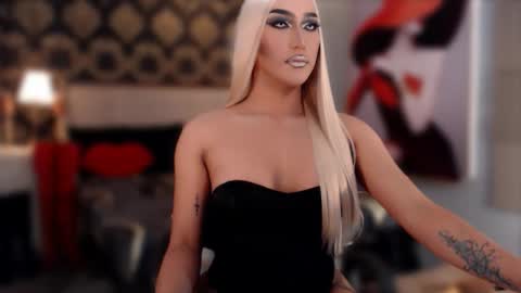 Snapshot of smasherqueen chatting on 02.08.26 smasherqueen online show from 02.08.26