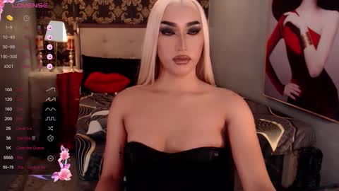 Snapshot of smasherqueen chatting on 02.23.26 smasherqueen online show from 02.23.26