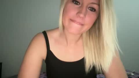 Snapshot of smexxii93 chatting on 12.27.24 smexxii93 online show from 12.27.24