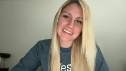 smexxii93 online show from 10.29.25