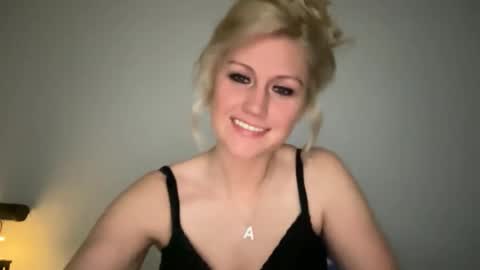 smexxii93 online show from 02.13.26