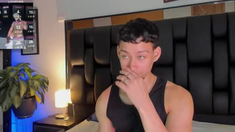 Jade Smiith online show from 10.16.25