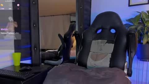 Jade Smiith online show from 10.25.25