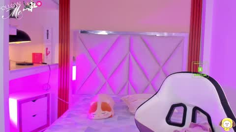 smile__1 online show from 09.16.25