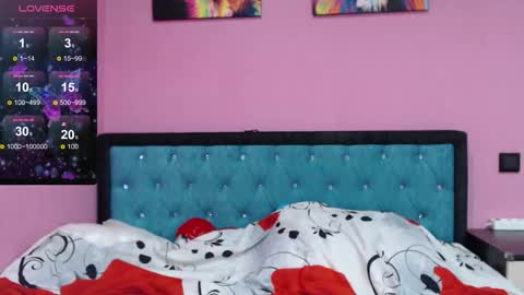 smile_cute_fox online show from 10.14.25