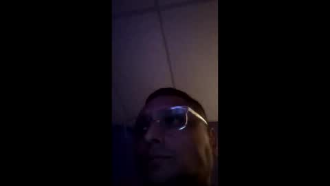 Snapshot of smilehiguy chatting on 10.16.25 smilehiguy online show from 10.16.25