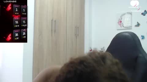 Snapshot of smilet_milf chatting on 02.13.25 Smileth online show from 02.13.25