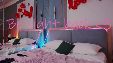 Snapshot of smiley_mia_ chatting on 02.19.25 Mia online show from 02.19.25