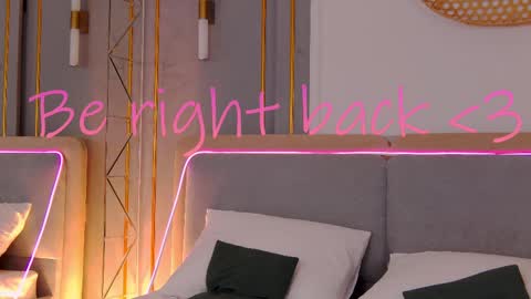 Snapshot of smiley_mia_ chatting on 03.02.25 Mia online show from 03.02.25