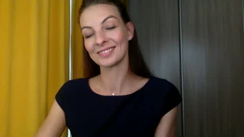 Snapshot of smiling_lexa chatting on 06.10.26 smiling_lexa online show from 06.10.26