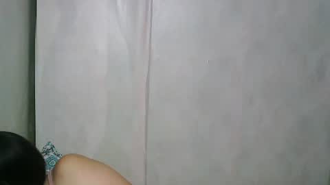 Snapshot of smilinglady27 chatting on 10.11.25 smilinglady27 online show from 10.11.25