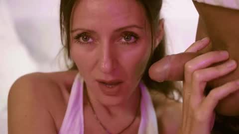 Snapshot of smilinglove chatting on 11.01.25 Tati San online show from 11.01.25