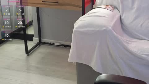 Snapshot of smilym chatting on 01.10.26 smilym online show from 01.10.26