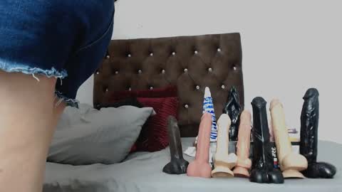 Snapshot of smithdara chatting on 01.24.25 Smithdara online show from 01.24.25