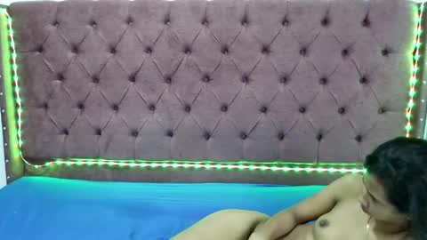 JONH SMITH AND ALIX SMITH online show from 12.22.24