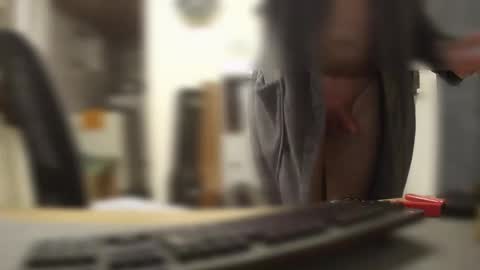 Snapshot of smo0thie chatting on 01.07.25 smo0thie online show from 01.07.25