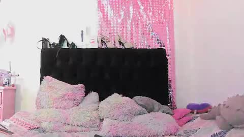 smoke_leidy_ online show from 06.19.26