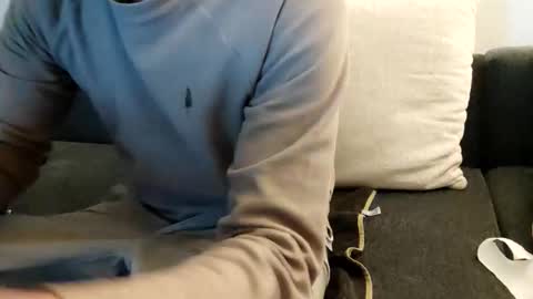 Smokeandwatching online show from 01.03.25