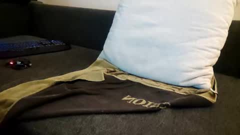 Snapshot of smokeandwatching chatting on 01.07.25 Smokeandwatching online show from 01.07.25