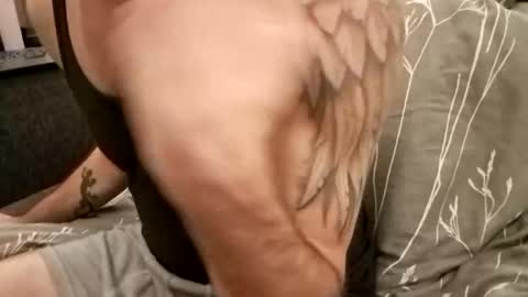 Snapshot of smokeandwatching chatting on 09.23.25 Smokeandwatching online show from 09.23.25