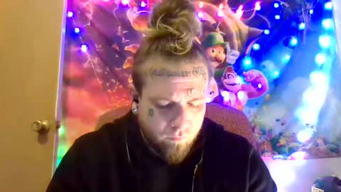 Snapshot of smokebluntafterblunt chatting on 12.31.24 smoke online show from 12.31.24