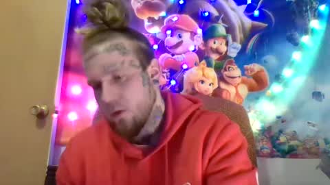 Snapshot of smokebluntafterblunt chatting on 01.18.25 smoke online show from 01.18.25