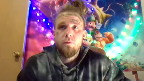 Snapshot of smokebluntafterblunt chatting on 02.01.25 smoke online show from 02.01.25