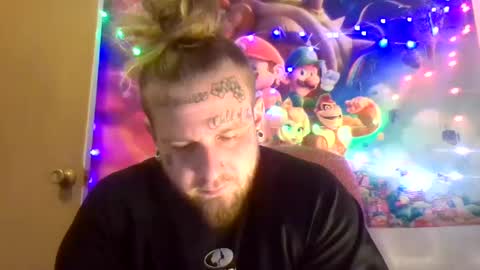 Snapshot of smokebluntafterblunt chatting on 02.10.25 smoke online show from 02.10.25