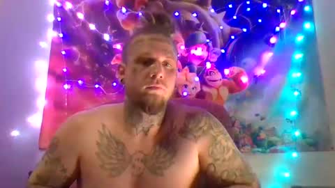 Snapshot of smokebluntafterblunt chatting on 03.08.25 smoke online show from 03.08.25