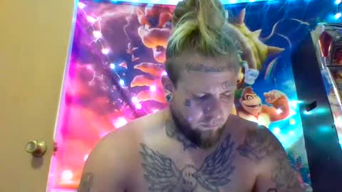 Snapshot of smokebluntafterblunt chatting on 09.11.25 smoke online show from 09.11.25