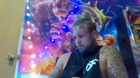 Snapshot of smokebluntafterblunt chatting on 09.18.25 smoke online show from 09.18.25