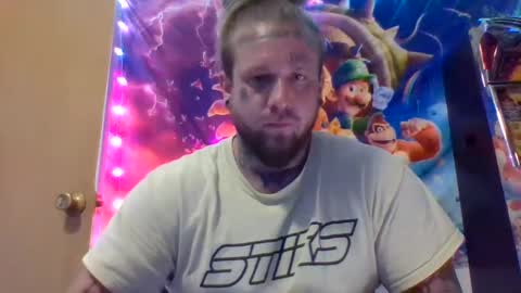 Snapshot of smokebluntafterblunt chatting on 09.23.25 smoke online show from 09.23.25