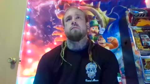 Snapshot of smokebluntafterblunt chatting on 10.30.25 smoke online show from 10.30.25