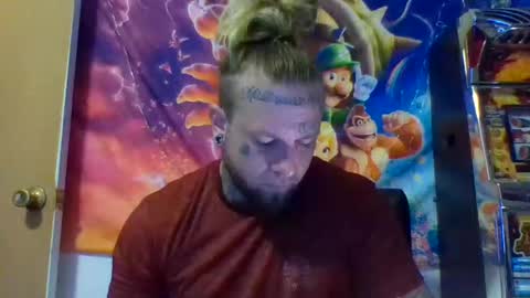 Snapshot of smokebluntafterblunt chatting on 11.18.25 smoke online show from 11.18.25