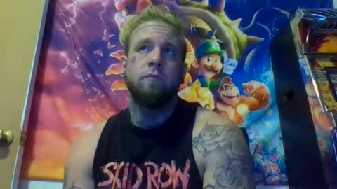 Snapshot of smokebluntafterblunt chatting on 11.25.25 smoke online show from 11.25.25