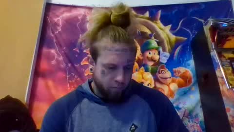 Snapshot of smokebluntafterblunt chatting on 12.15.25 smoke online show from 12.15.25