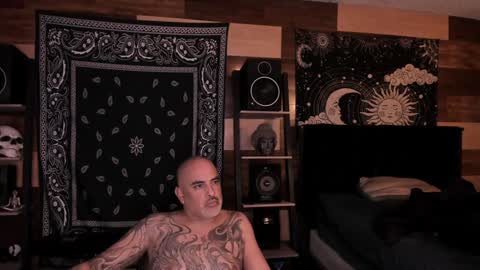 Snapshot of smokey915 chatting on 01.05.25 Smokey915 online show from 01.05.25