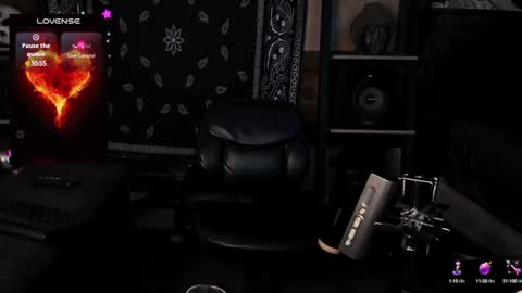 Snapshot of smokey915 chatting on 01.06.25 Smokey915 online show from 01.06.25