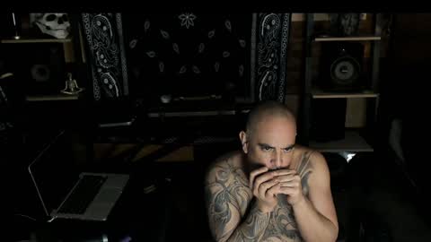 Snapshot of smokey915 chatting on 01.19.25 Smokey915 online show from 01.19.25