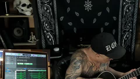 Snapshot of smokey915 chatting on 01.21.25 Smokey915 online show from 01.21.25